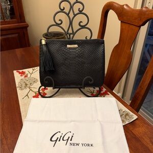 GiGi New York Black Women's All In One Clutch, New Without Tags